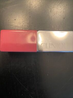 Clinique Plum Pop lipstick.  New.